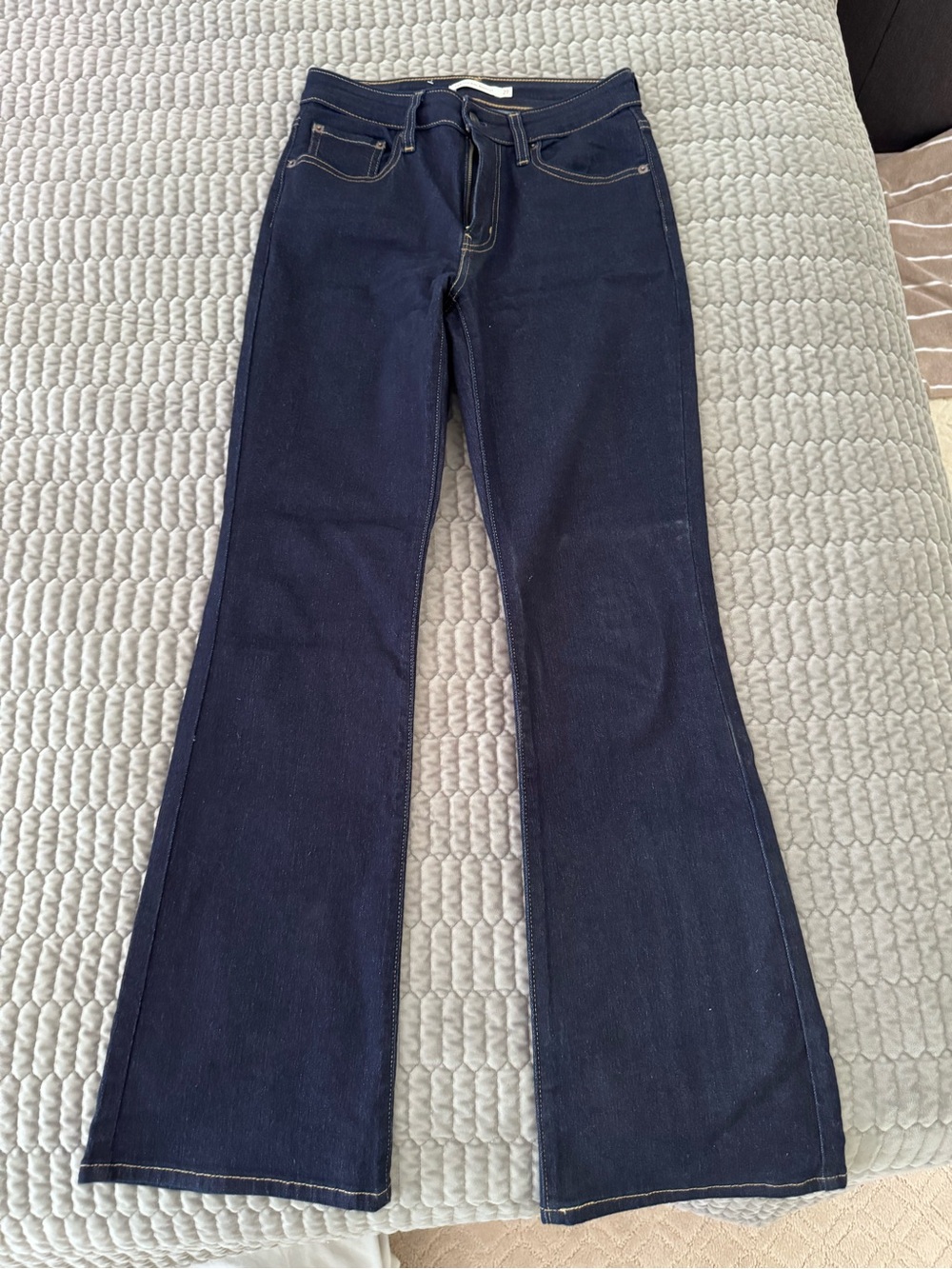 Levi's 725 High Rise Bootcut Dark Blue Flared Jeans - High Rise Stretch